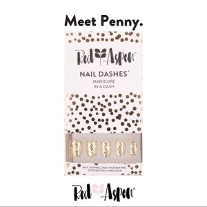 Red Aspen Reusable Nail Dashes
